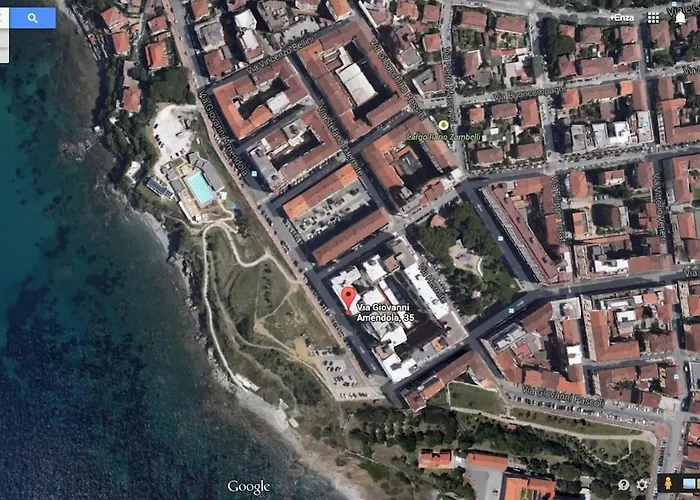 Luminoso appartamento sul mare!